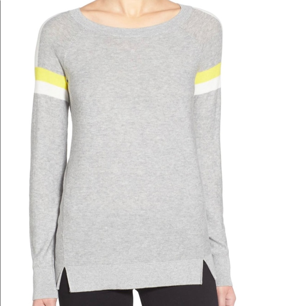 Trove Crewneck color block Sweater. Size M.